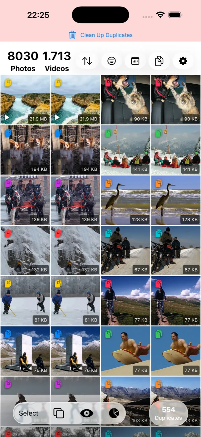 Foto yang hampir identik dikelompokkan bersama di Slean, dengan ukuran file dicetak pada setiap thumbnail.